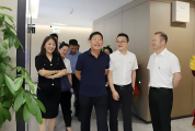 青羊区领导视察成都 “光影采石场” Le Sélect 买手店设计 / ATMOSPHER